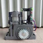 FOTO SLIDING GATE OPENER SERVO 1800 KG WIFI PAGAR OTOMATIS GPROX-SV1800 TAMPAK DALAM