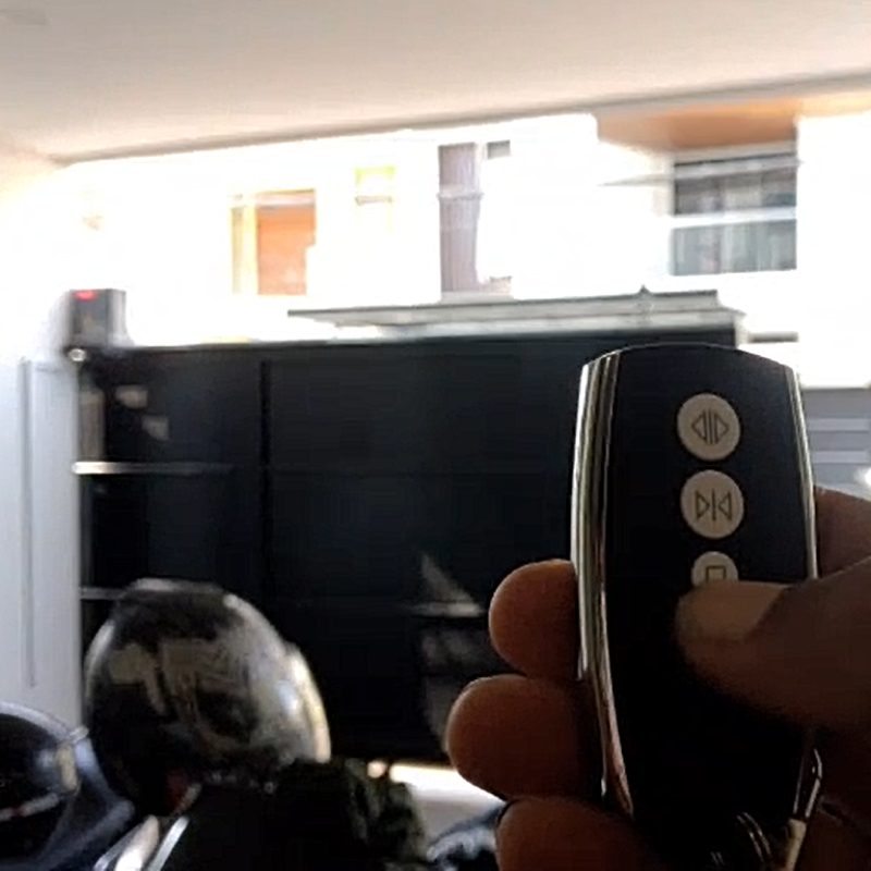 Gambar Instalasi Sliding Gate Opener LED GPROX-LED1300 Gate PRO X di Rumah Pribadi