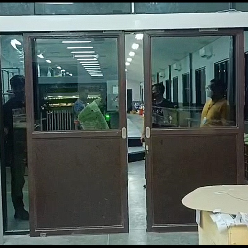 Foto Instalasi Sliding Door Gate PRO X 250kg Pabrik